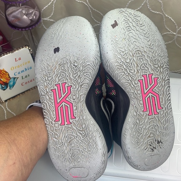 Nike‎ Kyrie 7 " Pixel Camo" size 5 Y - Picture 10 of 10
